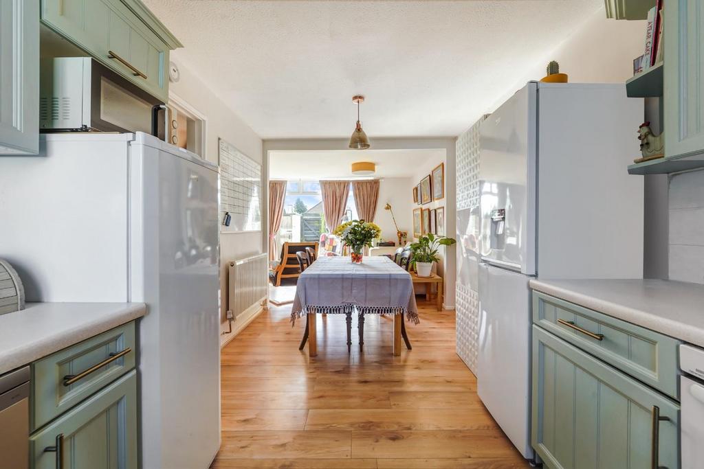 FLEETWOOD CLOSE (2).jpg