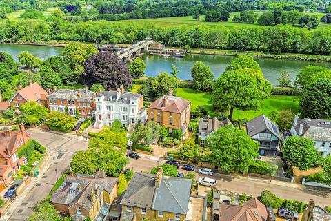 undefined, St. Peters Road, Twickenham, Richmond TW1