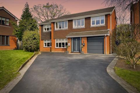 2 Alderley Close, Sandbach, CW11 1YX