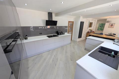 2 Alderley Close, Sandbach, CW11 1YX