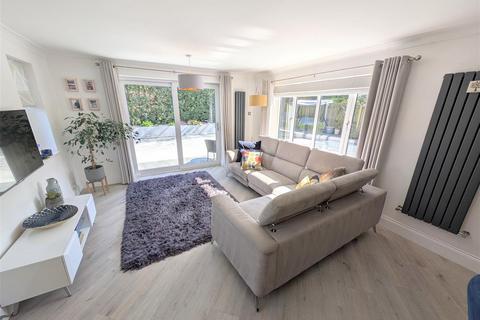 2 Alderley Close, Sandbach, CW11 1YX
