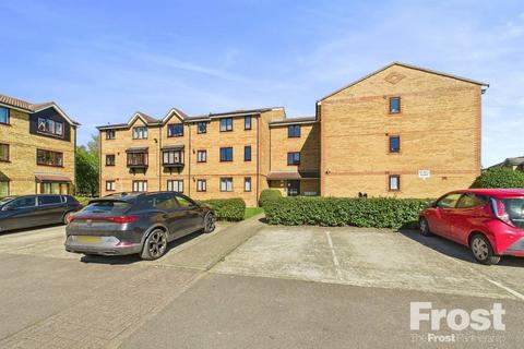 253 Redford Close, Feltham, TW13 4TG