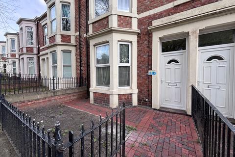 2 bedroom flat to rent, Hugh Gardens, Newcastle upon Tyne NE4