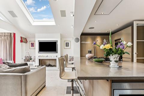 undefined, Baronsmead Road, Barnes, London