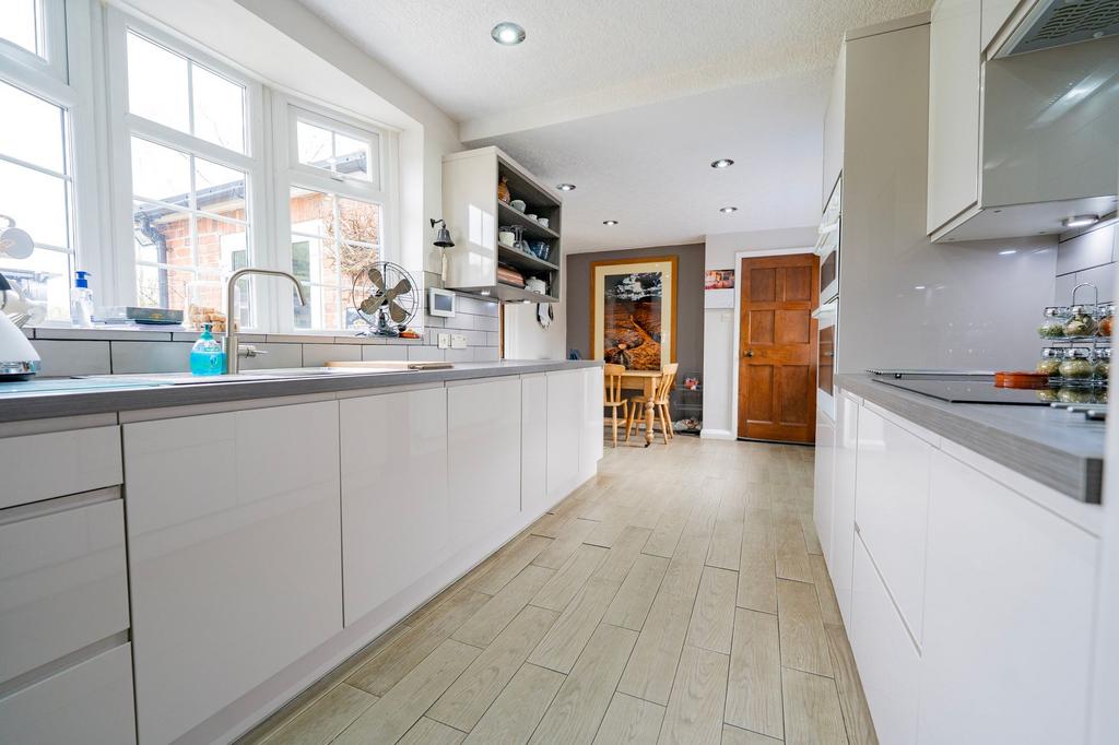Kitchen diner