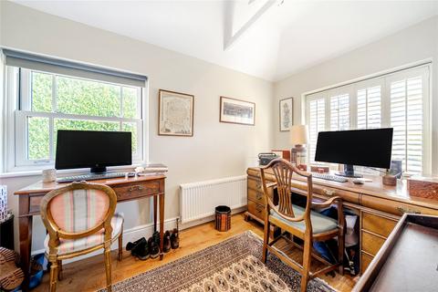 63 Summer Road, East Molesey, KT8 9LX