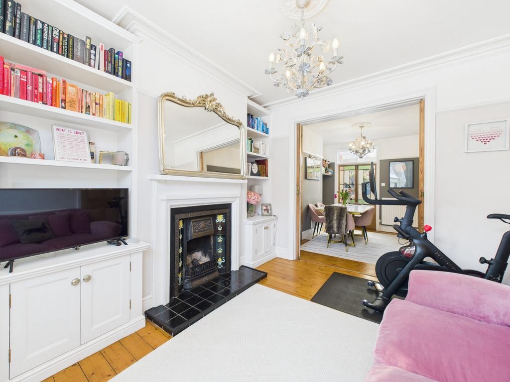 Photo 19