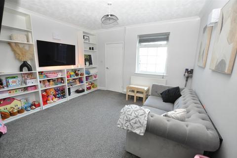 24 Woods Lane, Burton-on-trent, DE15 9EE
