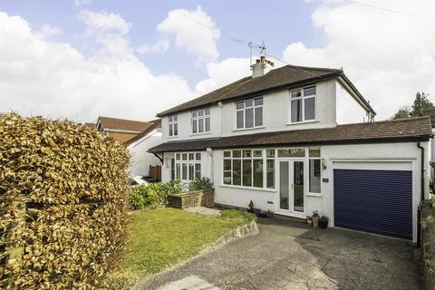10 Hillcrest Road, Whyteleafe, CR3 0DG