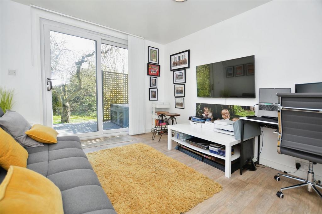 Office/Summer House