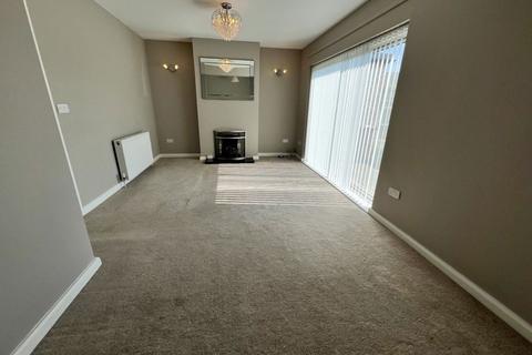3 bedroom semi-detached house to rent, Baden Powell Crescent, Carleton, WF8