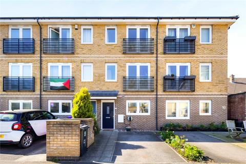 9 Hereford Road, London, E3 2FR