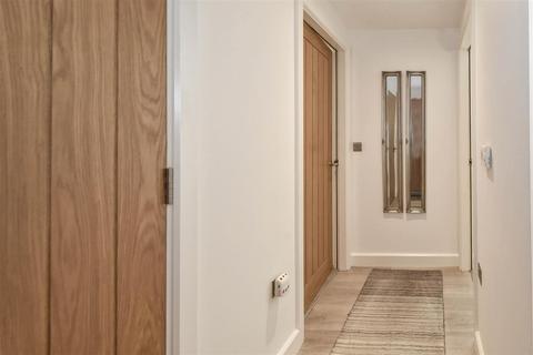2 bedroom apartment for sale, Chapel Apartments, Union Terrace