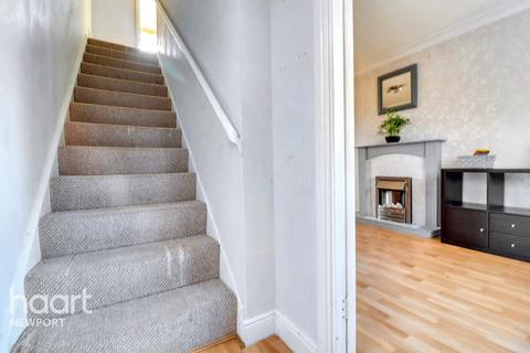 2 bedroom end of terrace house for sale, Hawksworth Grove, Newport