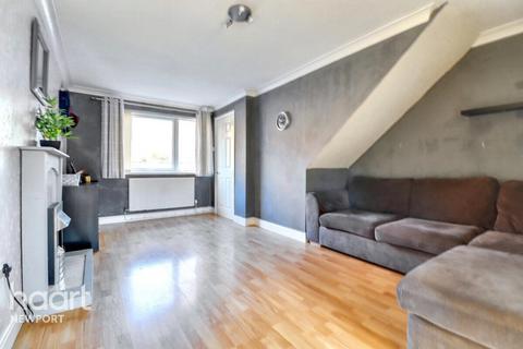 2 bedroom end of terrace house for sale, Hawksworth Grove, Newport
