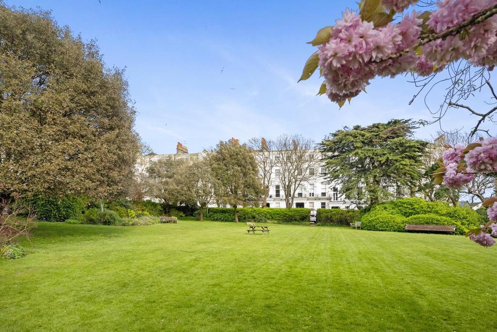 Sussex Square Garden - 009.jpg