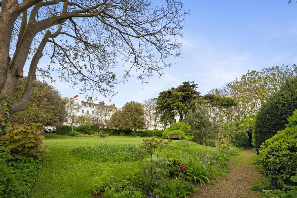 Sussex Square Garden - 011.jpg