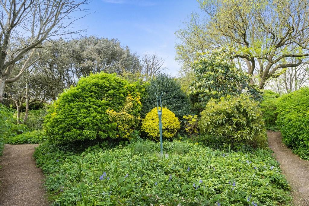 Sussex Square Garden - 023.jpg