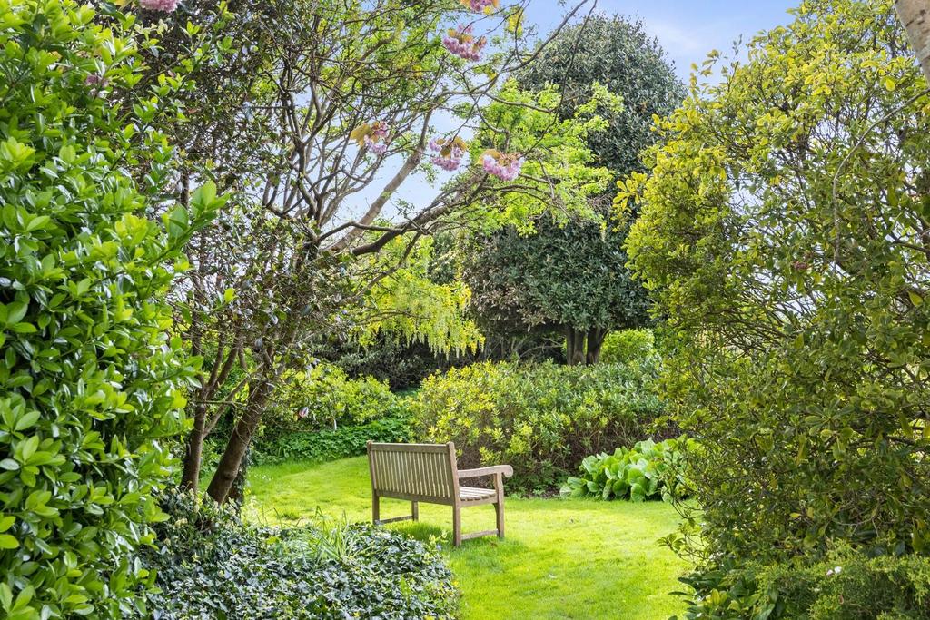 Sussex Square Garden - 038.jpg