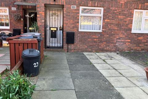 4 bedroom terraced house for sale, Vallance Road, London E1