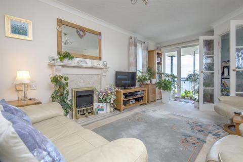 2 bedroom apartment for sale, Falmouth