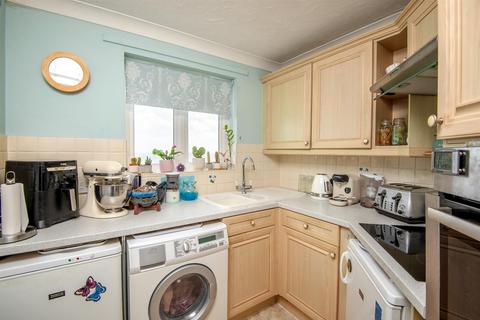 2 bedroom apartment for sale, Falmouth