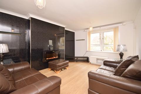 Flat 2/2, 20 Armadale Path, Glasgow, G31 3HA