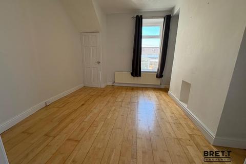2 bedroom terraced house to rent, 22 Starbuck Road, Milford Haven, Pembrokeshire. SA73 2BA