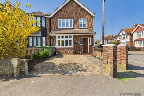 3 bedroom detached house for sale, Bond Road, Surbiton KT6