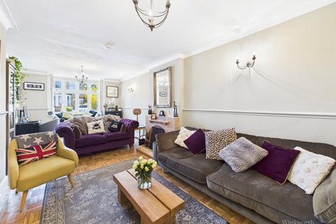 3 bedroom detached house for sale, Bond Road, Surbiton KT6