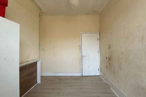 1 bedroom flat for sale, Flat 2, 311 Barking Road, Canning Town, London, E13 8EE