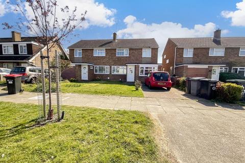 35 Brockenhurst Close, Canterbury, CT2 7RX