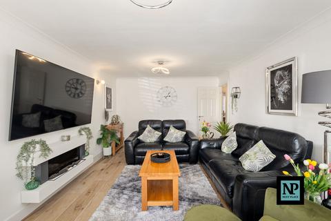 7 Briar, Tamworth, B77 4DX