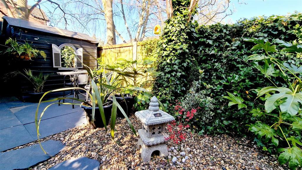 Garden 4