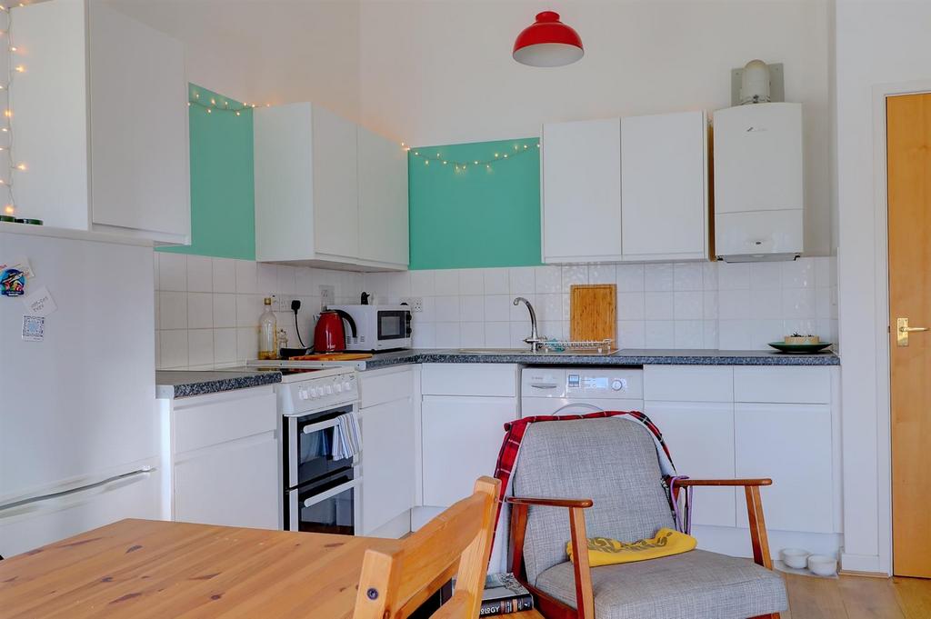 Kitchen .1.jpg