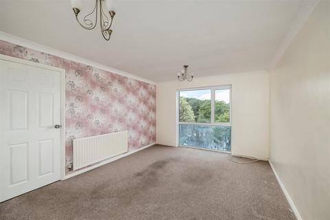 3 bedroom end of terrace house to rent, Thirlmere Gardens, Derriford