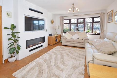 17 Bala Grove, Cheadle, Stoke-on-trent, ST10 1SY