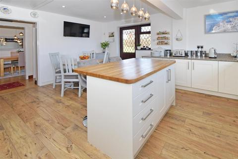 17 Bala Grove, Cheadle, Stoke-on-trent, ST10 1SY