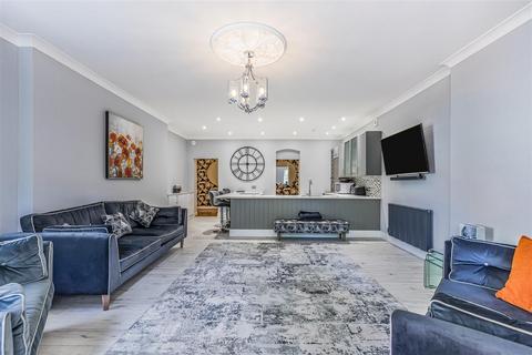2 bedroom ground floor flat for sale, Gervis Road, Bournemouth