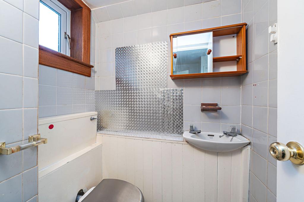 Cloakroom WC