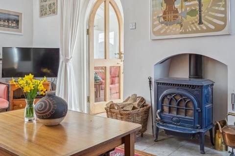 3 bedroom character property for sale, 32, The Green, Aylesbury HP18
