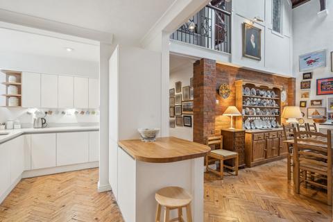 3 bedroom character property for sale, 32, The Green, Aylesbury HP18