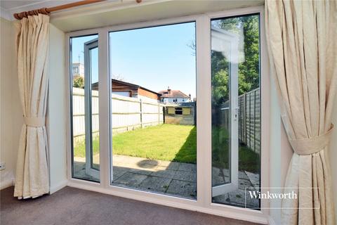 4 The Retreat, Worcester Park, KT4 8SU