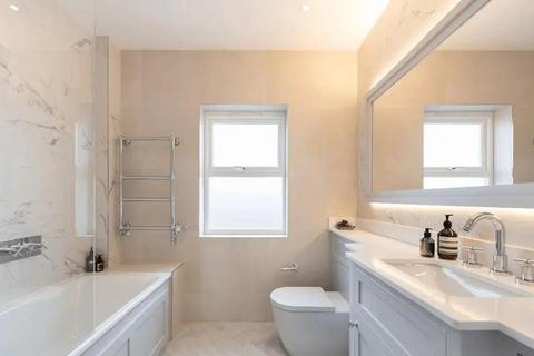 4 bedroom detached house to rent, Sassoon Drive, Barnet EN4