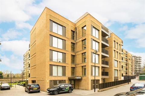 Cleevedale Place, London SW4