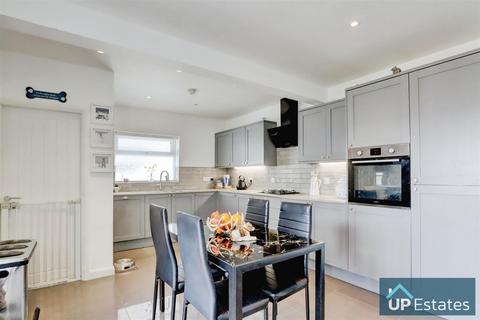 213 Ansley Road, Nuneaton, CV10 8NG