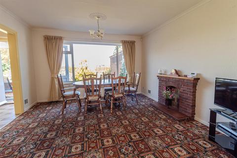 3 bedroom detached house for sale, Sunningdale Drive, Woodborough, Nottingham
