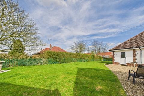 4 bedroom detached house for sale, Main Street, Hutton Cranswick, YO25 9QR