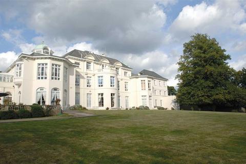2 bedroom retirement property for sale, High Street, Bushey, WD23.