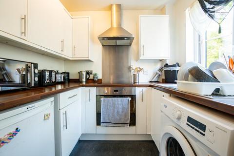 1 bedroom flat for sale, Hickory Close, London N9